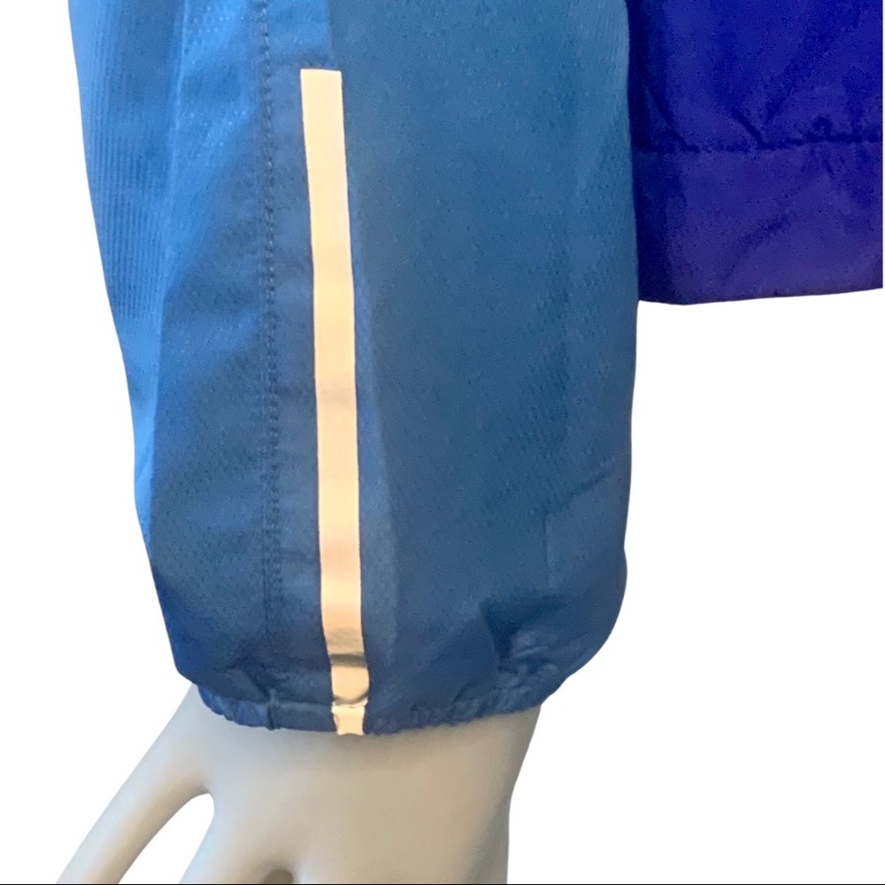 NEW BALANCE Running Jacket Lightweight Full Zip Hooded Active Windbreaker Size M - Picture 8 of 15